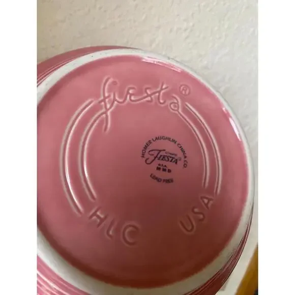 Fiesta HLC USA Set of 2 Serving Bowls Salad Bowls Rose Flamingo Pink 7.62" 8.62" - Picture 2 of 9